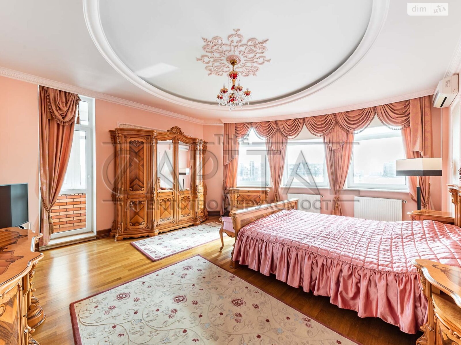 Продаж чотирикімнатної квартири в Києві, на бул. Лесі Українки 23А, район Печерськ фото 1 Продаж чотирикімнатної квартири в Києві, на бул. Лесі Українки 23А, район Печерськ фото 1