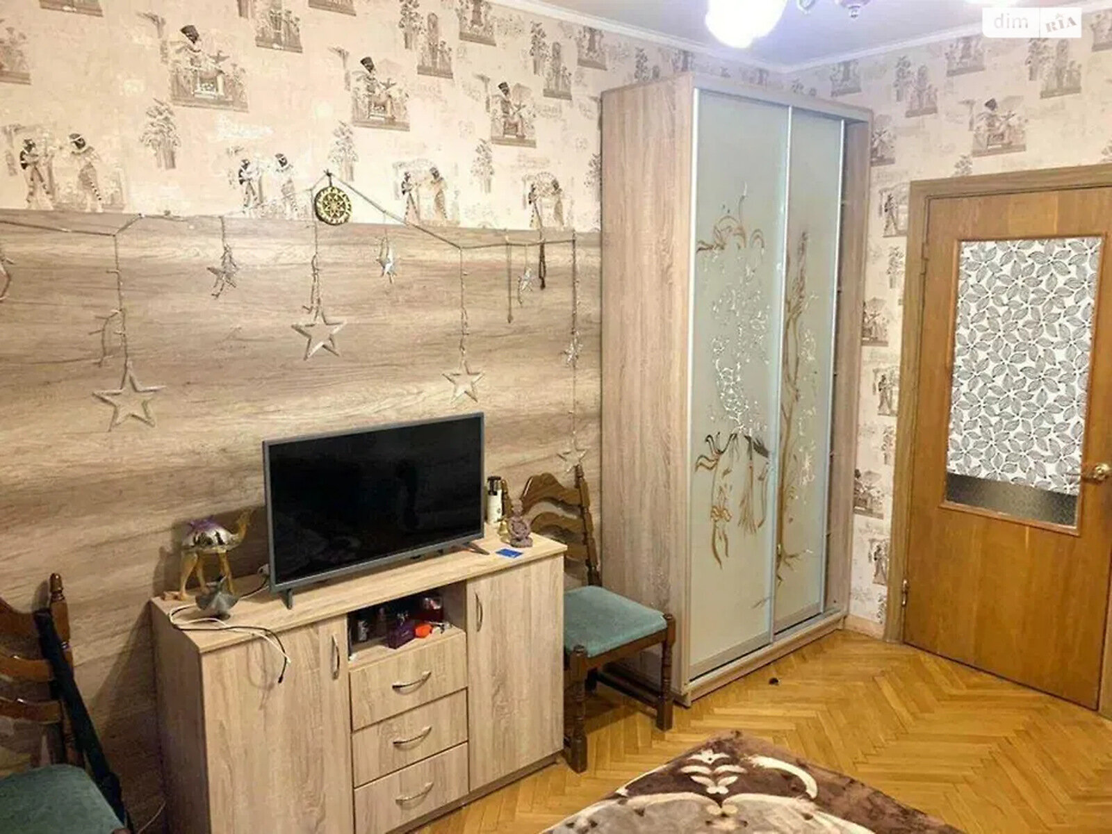 Продаж трикімнатної квартири в Києві, на бул. Лесі Українки 9В, район Печерськ фото 1 Продаж трикімнатної квартири в Києві, на бул. Лесі Українки 9В, район Печерськ фото 1
