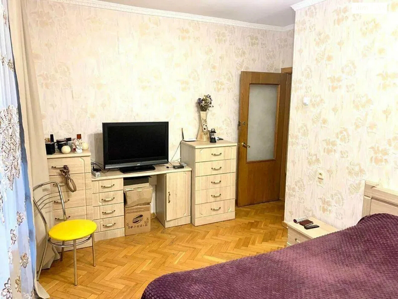 Продаж трикімнатної квартири в Києві, на бул. Лесі Українки 9В, район Печерськ фото 1 Продаж трикімнатної квартири в Києві, на бул. Лесі Українки 9В, район Печерськ фото 1