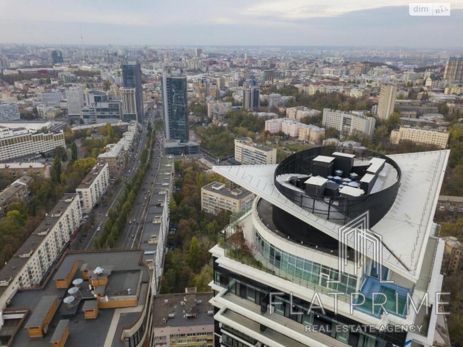 Продажа трехкомнатной квартиры в Киеве, на бул. Леси Украинки 7В, район Печерск фото 1 Продажа трехкомнатной квартиры в Киеве, на бул. Леси Украинки 7В, район Печерск фото 1