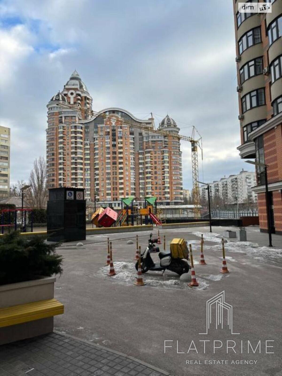Продажа трехкомнатной квартиры в Киеве, на бул. Леси Украинки 7В, район Печерск фото 1 Продажа трехкомнатной квартиры в Киеве, на бул. Леси Украинки 7В, район Печерск фото 1