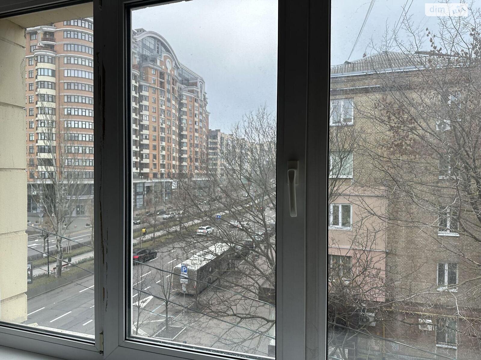 Продажа двухкомнатной квартиры в Киеве, на бул. Леси Украинки, район Печерск фото 1 Продажа двухкомнатной квартиры в Киеве, на бул. Леси Украинки, район Печерск фото 1