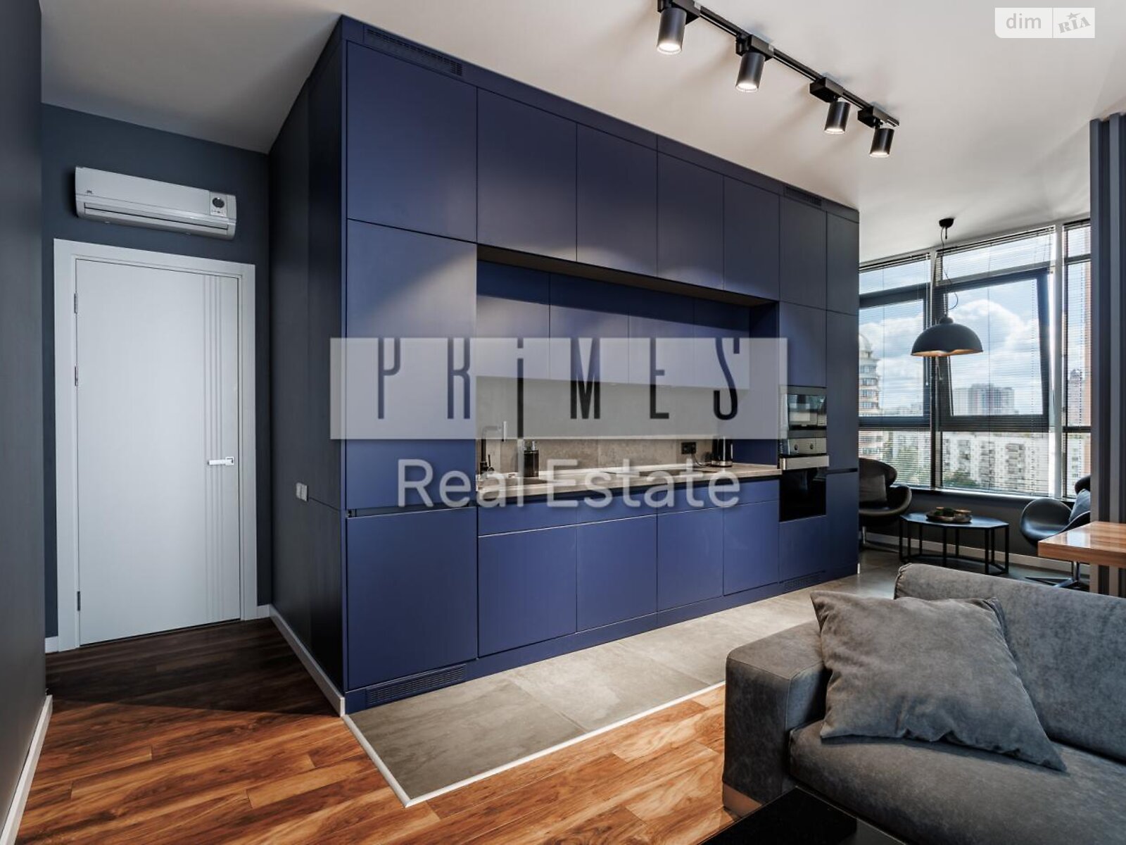 Продажа трехкомнатной квартиры в Киеве, на бул. Леси Украинки 7В, район Печерск фото 1