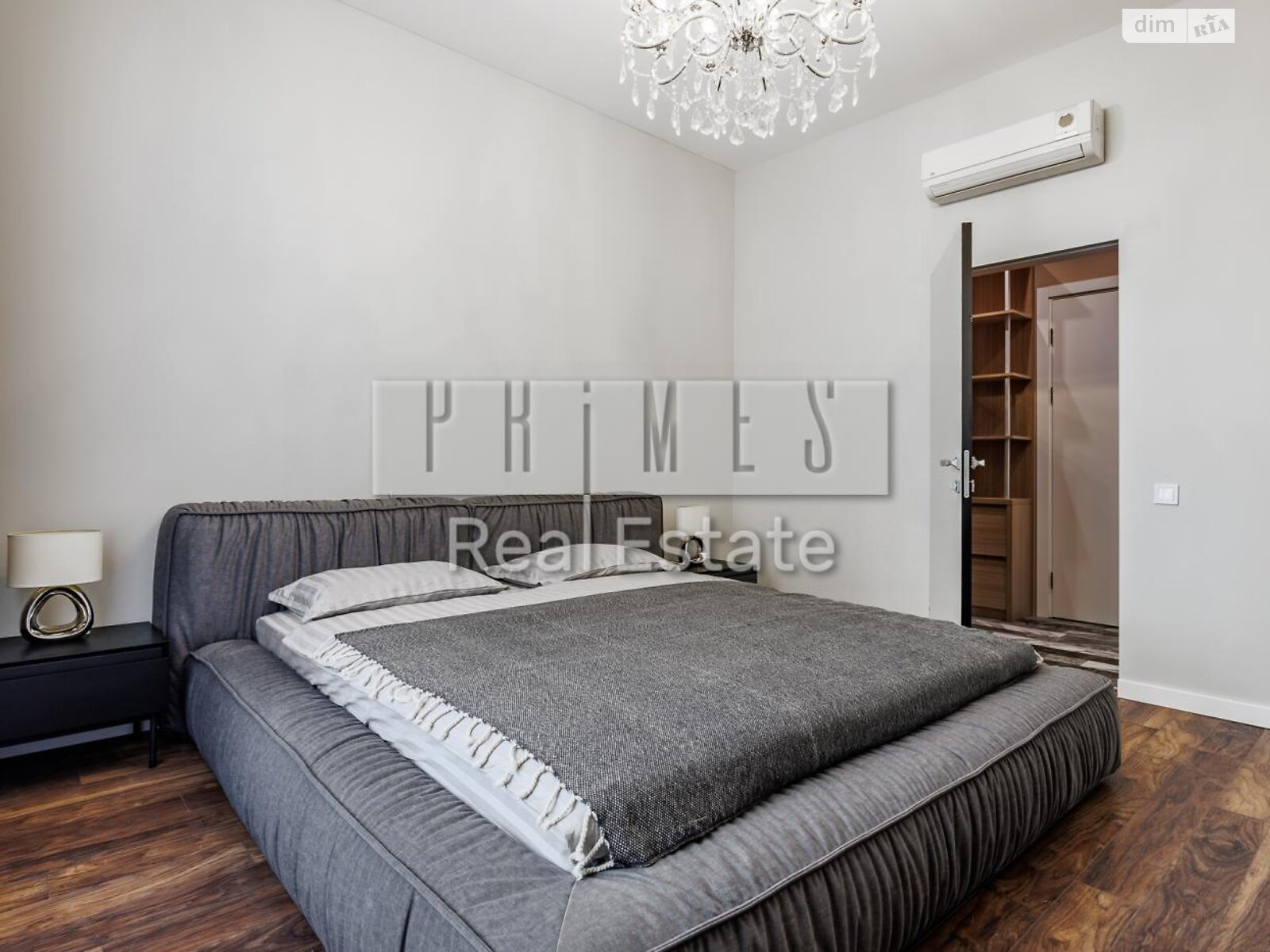 Продажа трехкомнатной квартиры в Киеве, на бул. Леси Украинки 7В, район Печерск фото 1