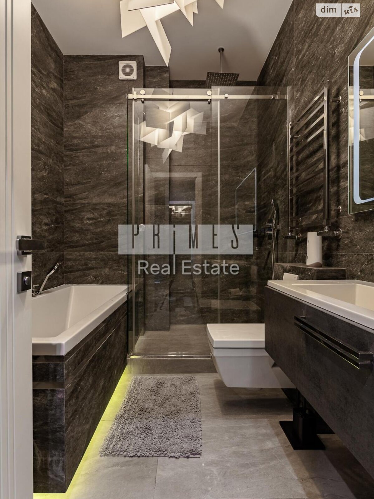 Продажа трехкомнатной квартиры в Киеве, на бул. Леси Украинки 7В, район Печерск фото 1