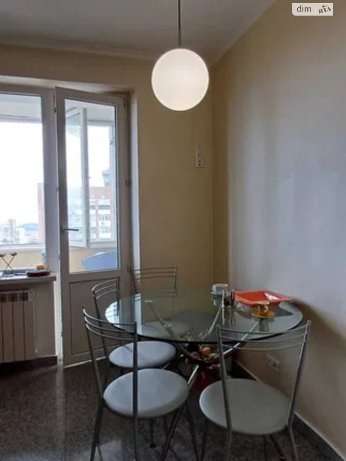 Продажа трехкомнатной квартиры в Киеве, на бул. Леси Украинки 21А, район Печерск фото 1