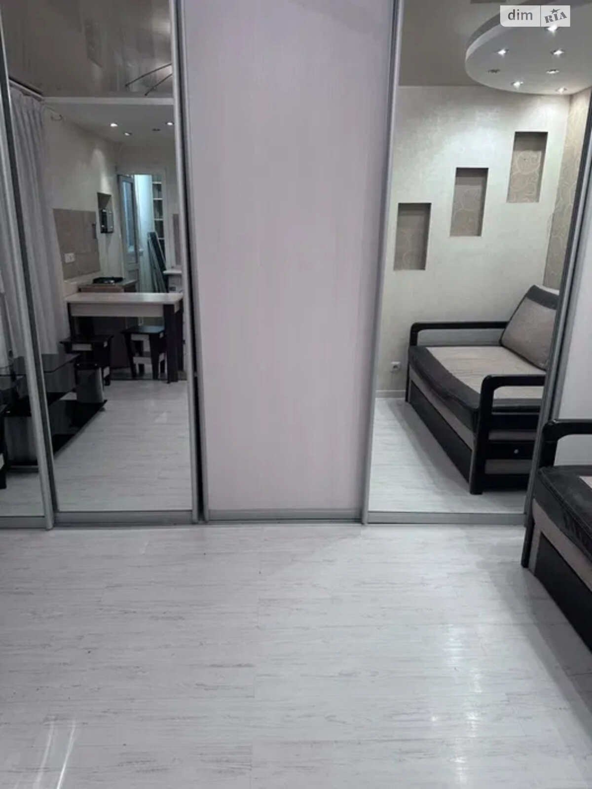 Продажа однокомнатной квартиры в Киеве, на бул. Леси Украинки 3, район Печерск фото 1