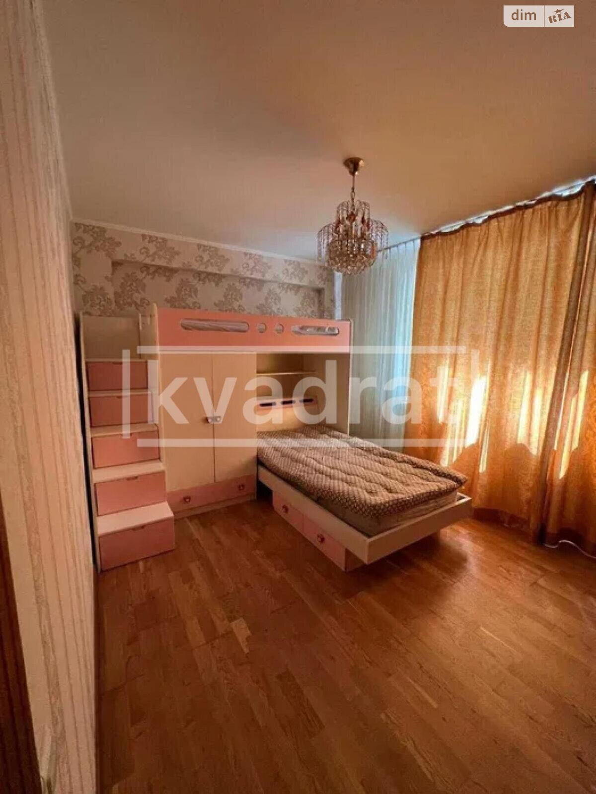 Продаж чотирикімнатної квартири в Києві, на вул. Левандовська 14, район Печерськ фото 1 Продаж чотирикімнатної квартири в Києві, на вул. Левандовська 14, район Печерськ фото 1