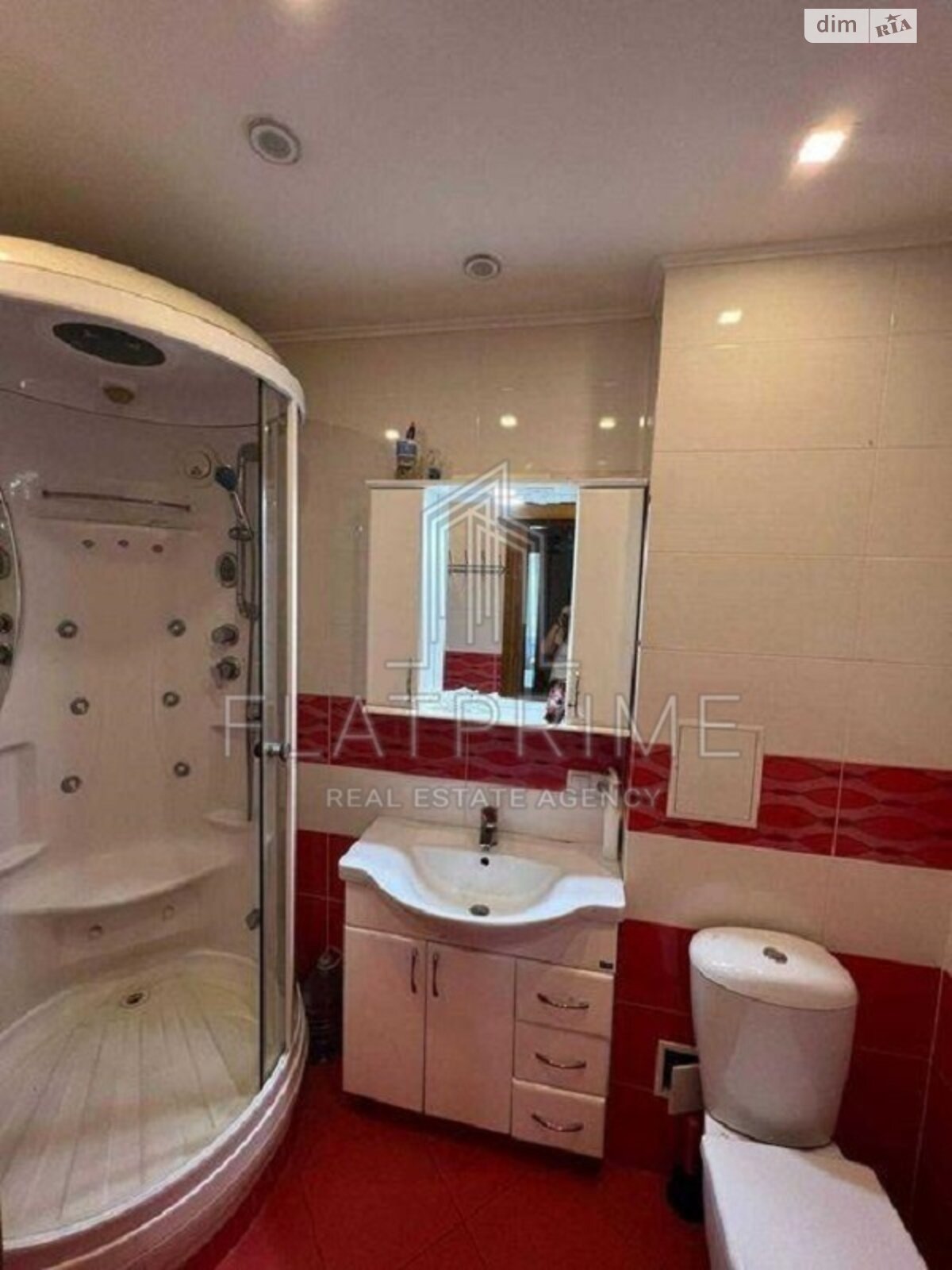 Продажа трехкомнатной квартиры в Киеве, на ул. Левандовская 14, район Печерск фото 1 Продажа трехкомнатной квартиры в Киеве, на ул. Левандовская 14, район Печерск фото 1