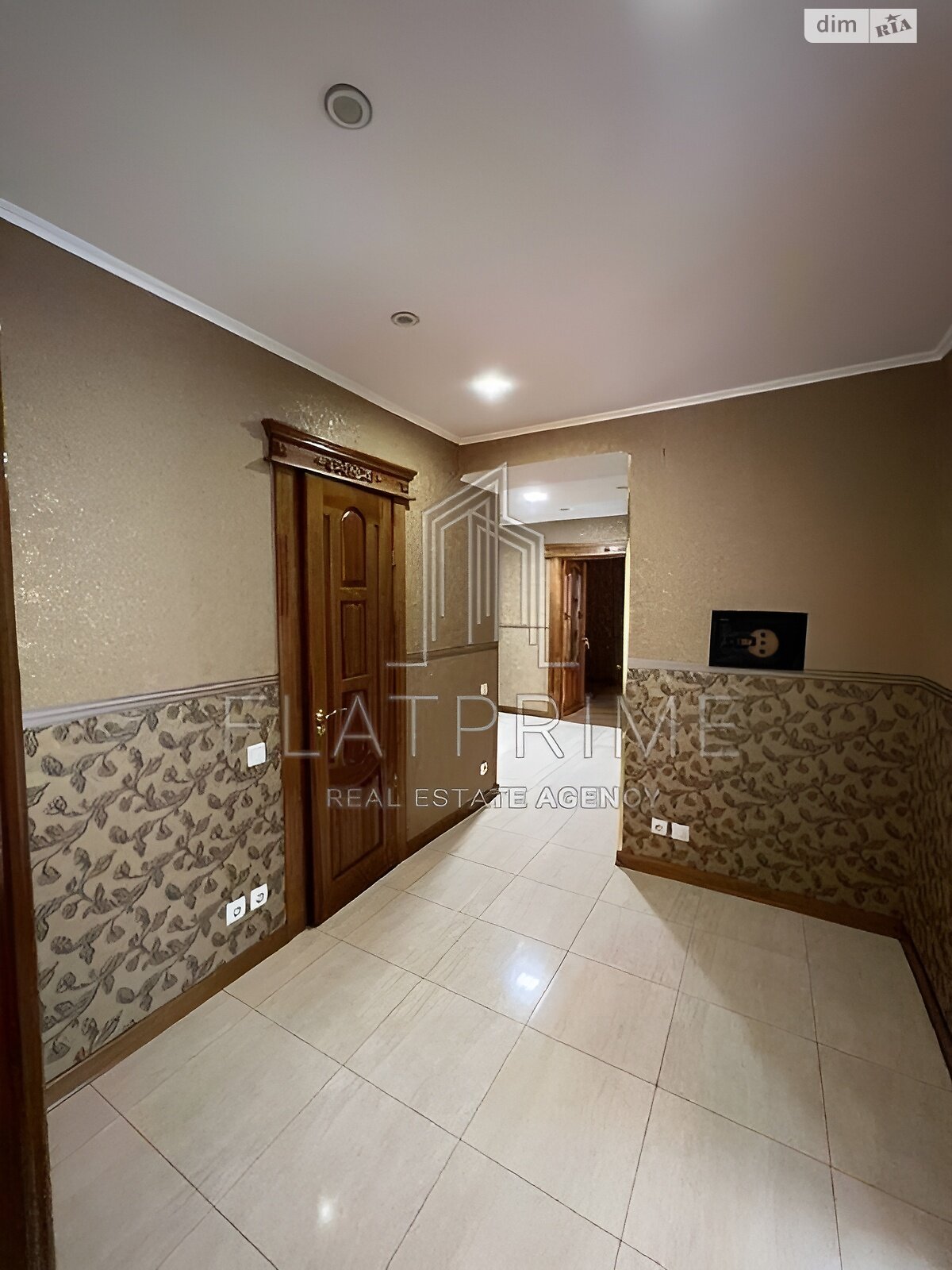 Продажа трехкомнатной квартиры в Киеве, на ул. Левандовская 14, район Печерск фото 1 Продажа трехкомнатной квартиры в Киеве, на ул. Левандовская 14, район Печерск фото 1