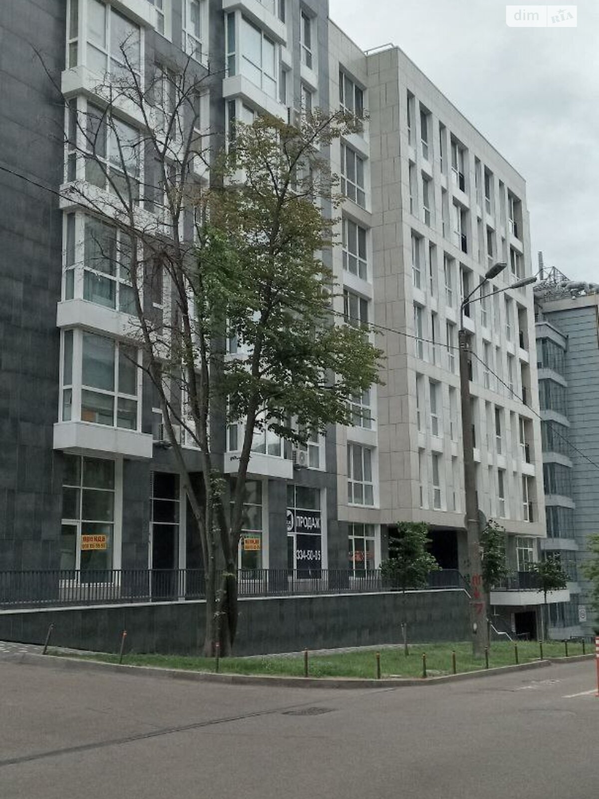 Продаж трикімнатної квартири в Києві, на вул. Лейпцизька 13А, район Печерськ фото 1