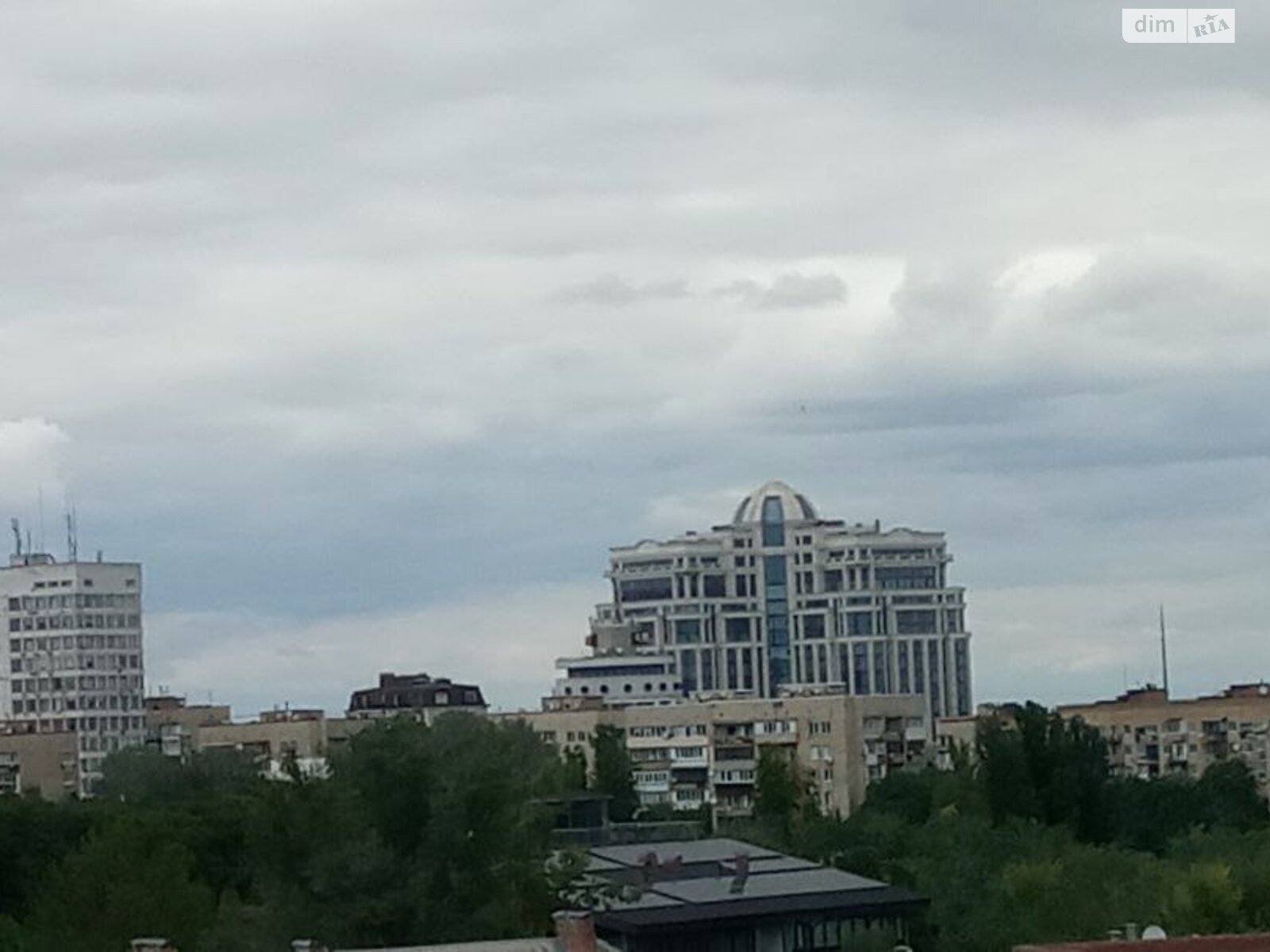 Продаж трикімнатної квартири в Києві, на вул. Лейпцизька 13А, район Печерськ фото 1