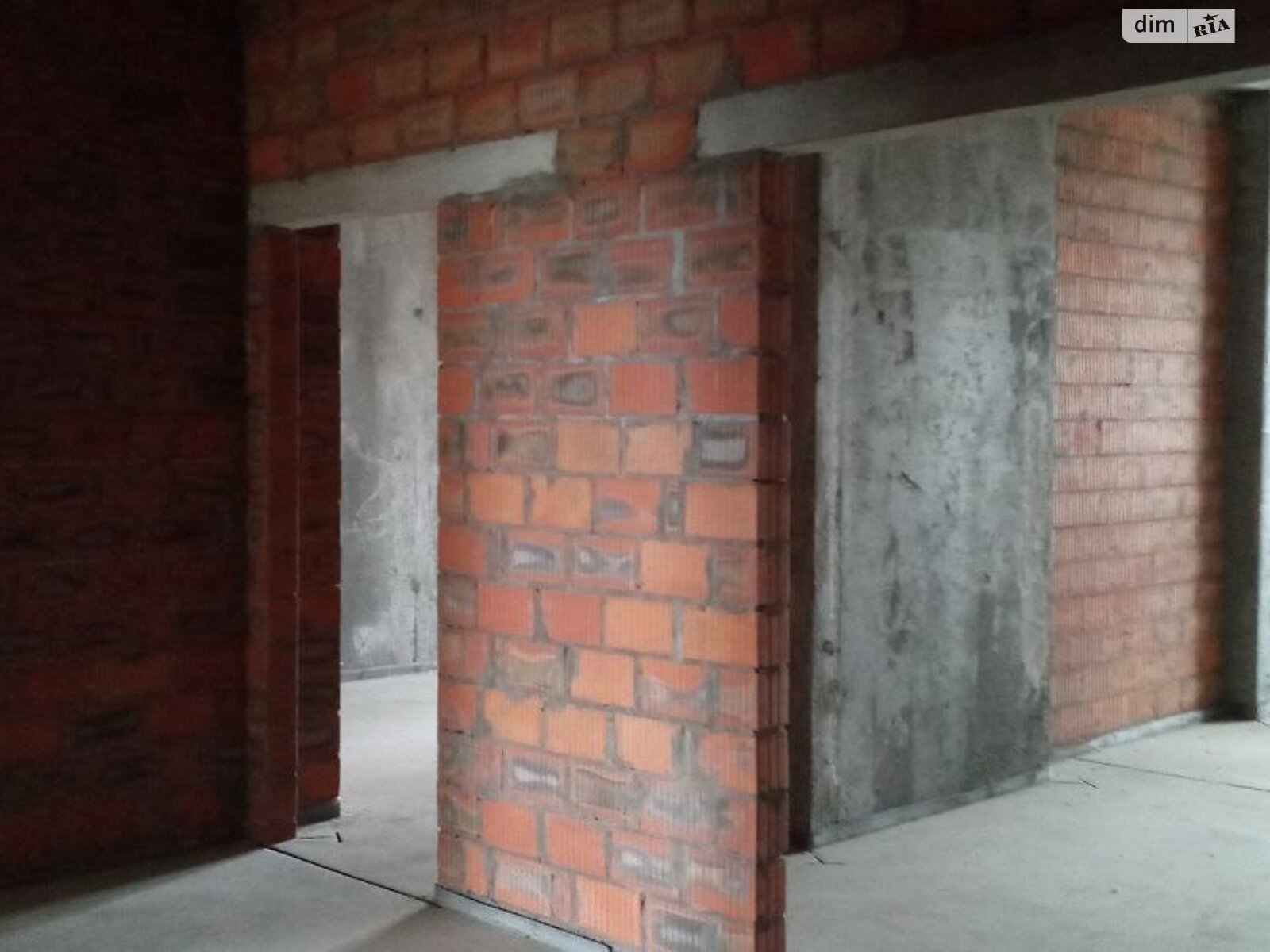 Продаж трикімнатної квартири в Києві, на вул. Лейпцизька 13А, район Печерськ фото 1