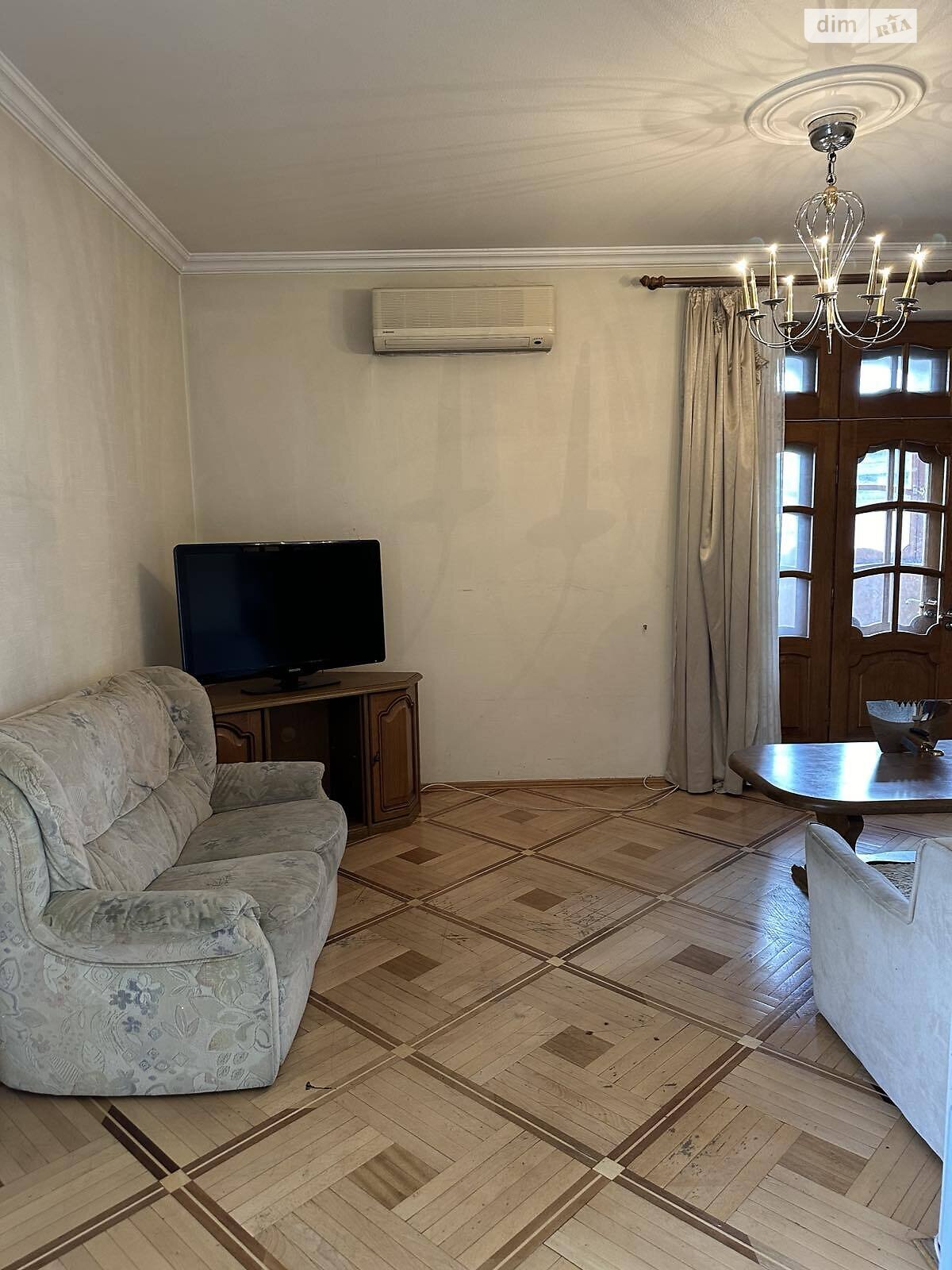Продаж чотирикімнатної квартири в Києві, на вул. Лейпцизька 2/37, кв. 135, район Печерськ фото 1 Продаж чотирикімнатної квартири в Києві, на вул. Лейпцизька 2/37, кв. 135, район Печерськ фото 1