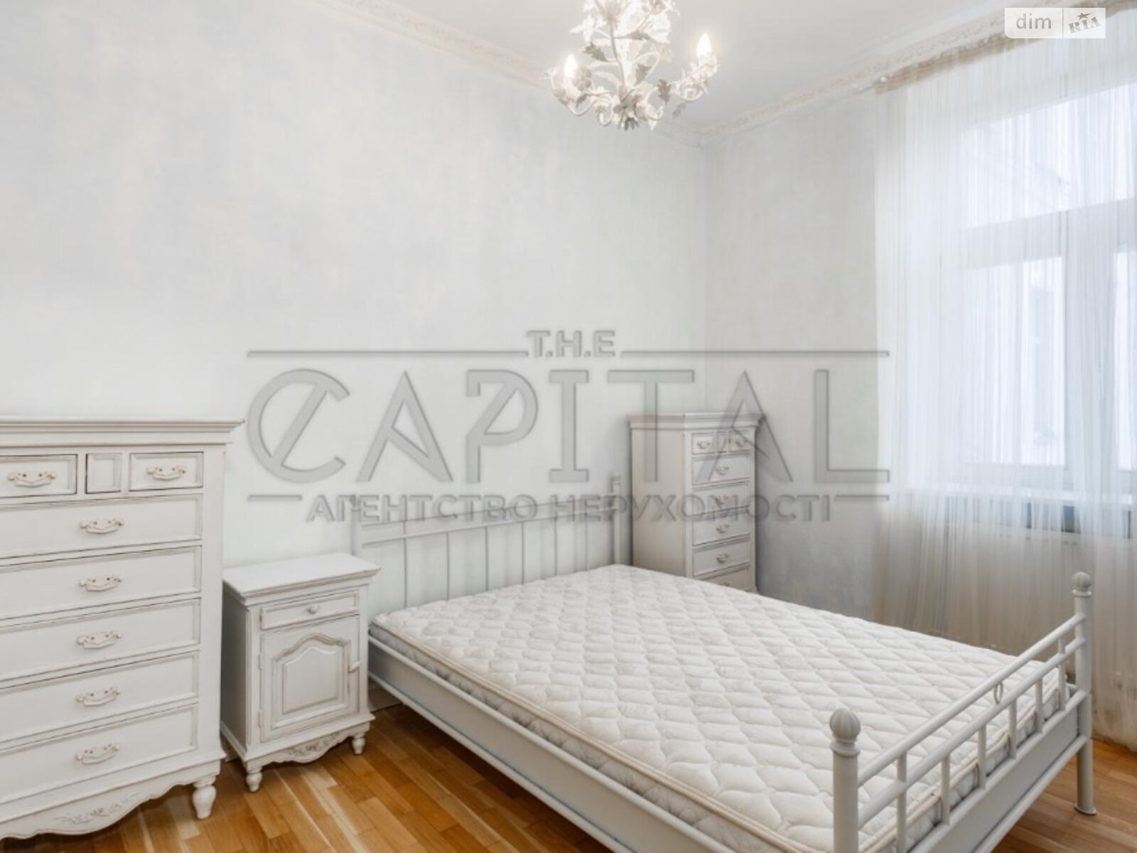 Продажа четырехкомнатной квартиры в Киеве, на ул. Липская 12, район Печерск фото 1 Продажа четырехкомнатной квартиры в Киеве, на ул. Липская 12, район Печерск фото 1