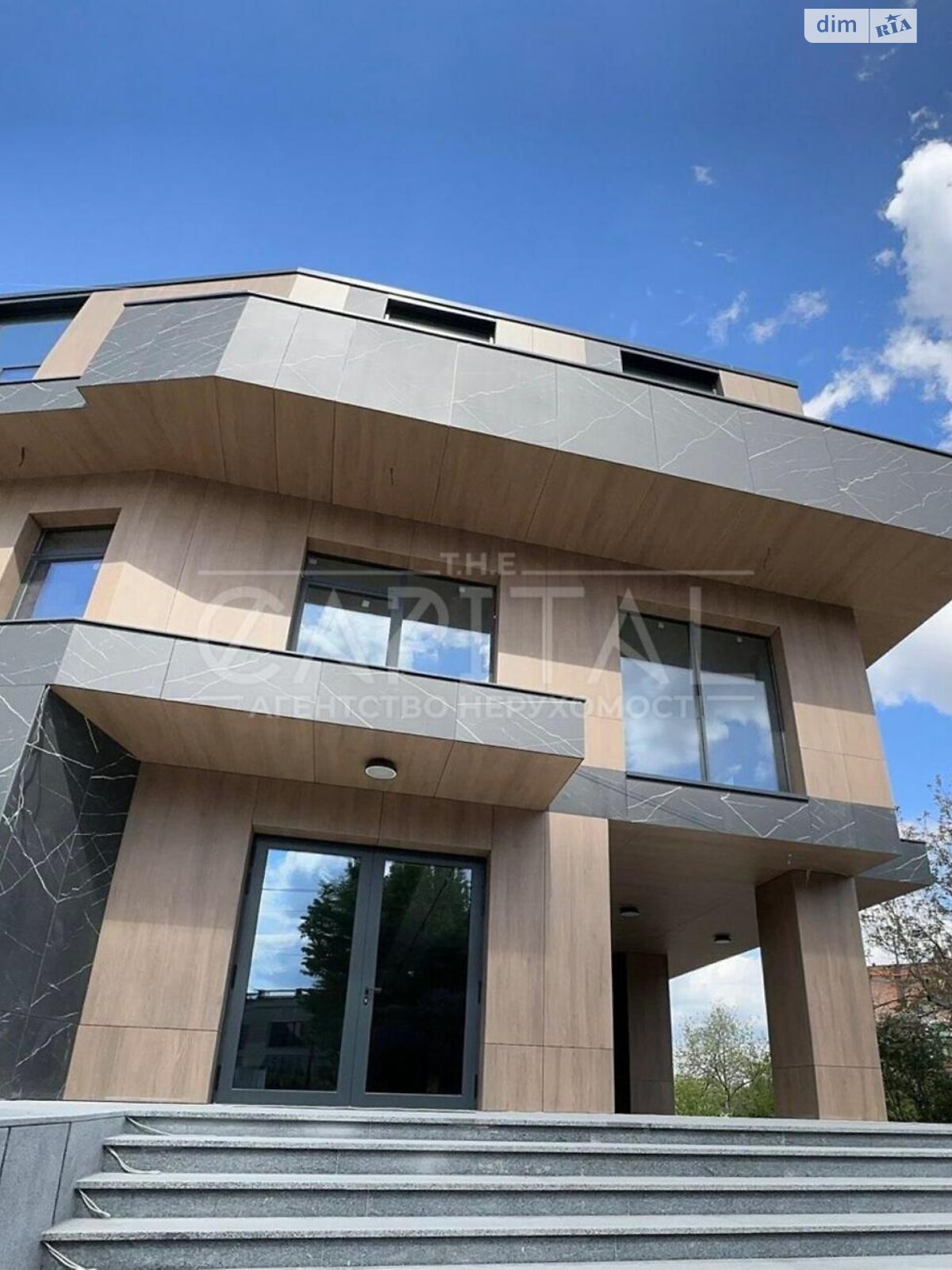 Продажа однокомнатной квартиры в Киеве, на ул. Ломаковская 55, район Печерск фото 1 Продажа однокомнатной квартиры в Киеве, на ул. Ломаковская 55, район Печерск фото 1