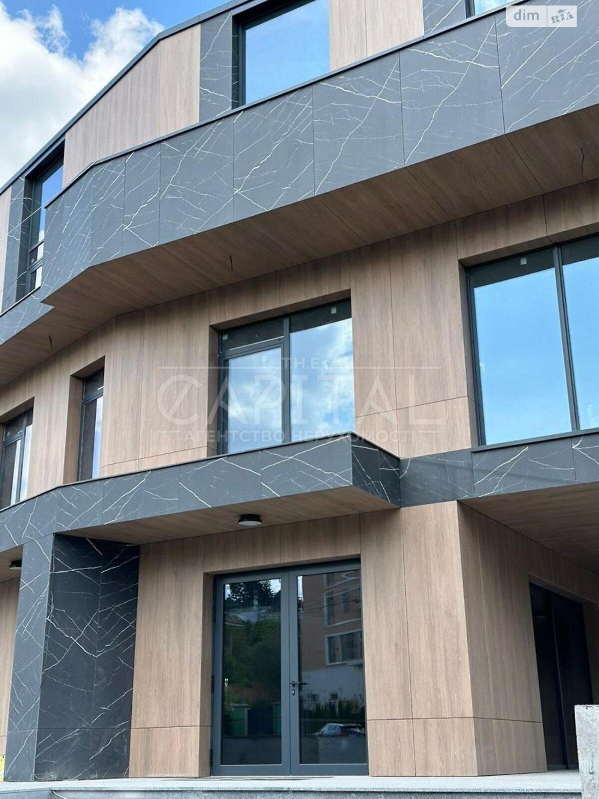 Продажа однокомнатной квартиры в Киеве, на ул. Ломаковская 55, район Печерск фото 1 Продажа однокомнатной квартиры в Киеве, на ул. Ломаковская 55, район Печерск фото 1