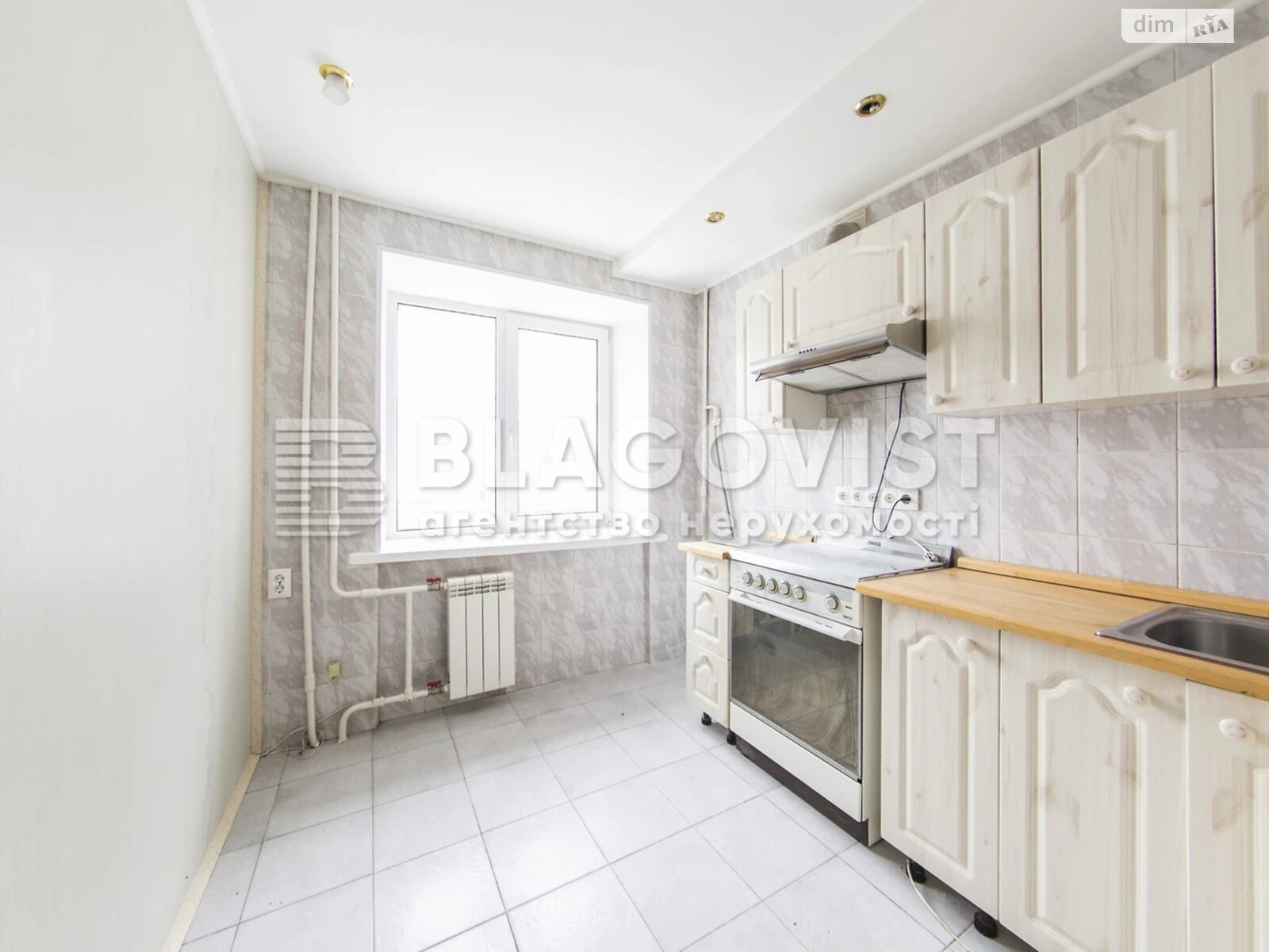Продажа трехкомнатной квартиры в Киеве, на ул. Мечникова 18, район Печерск фото 1 Продажа трехкомнатной квартиры в Киеве, на ул. Мечникова 18, район Печерск фото 1