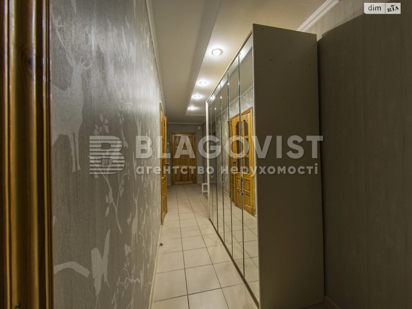 Продажа трехкомнатной квартиры в Киеве, на ул. Мечникова 18, район Печерск фото 1 Продажа трехкомнатной квартиры в Киеве, на ул. Мечникова 18, район Печерск фото 1