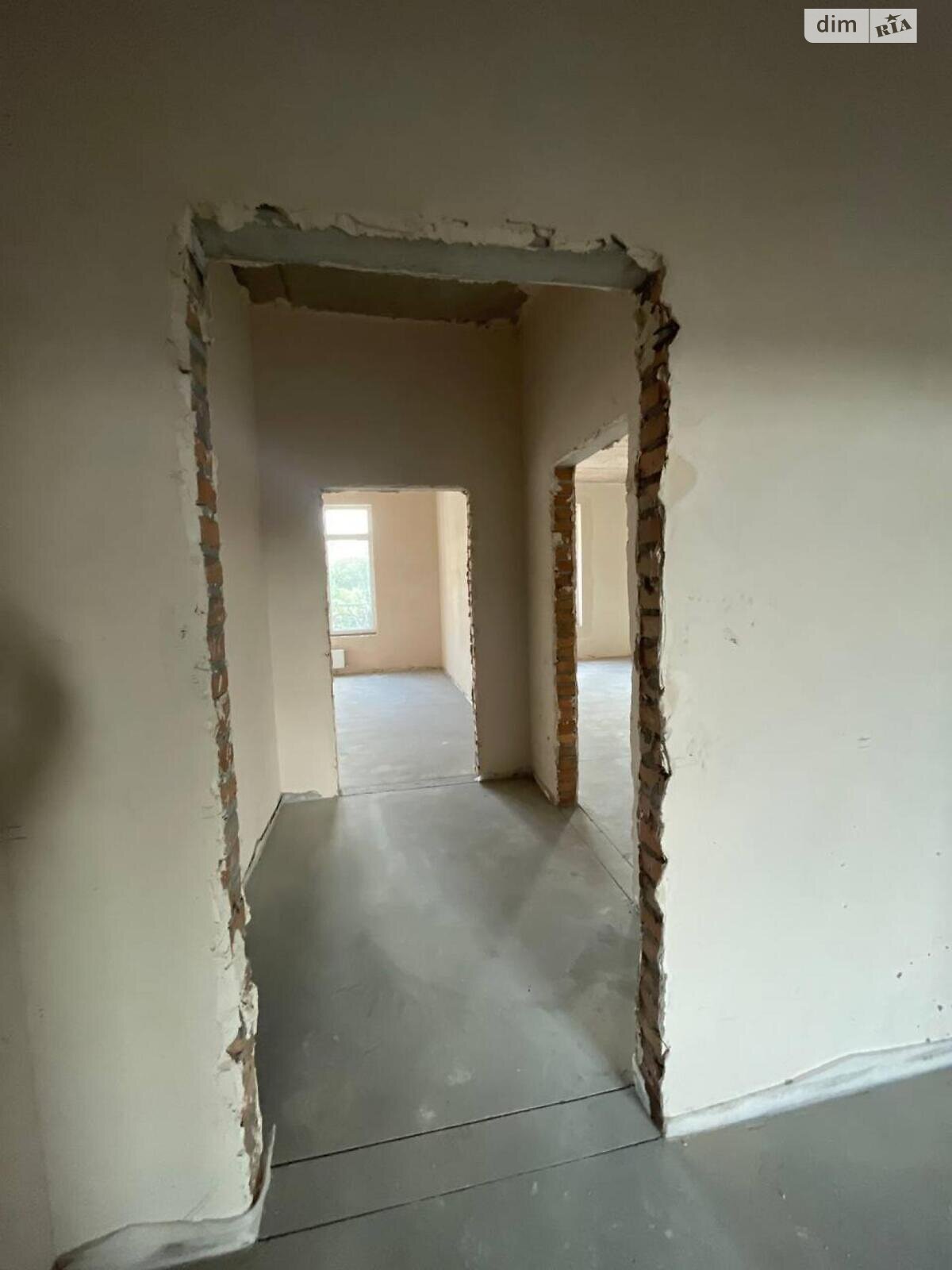 Продаж трикімнатної квартири в Києві, на вул. Михайла Бойчука 17, район Печерськ фото 1 Продаж трикімнатної квартири в Києві, на вул. Михайла Бойчука 17, район Печерськ фото 1