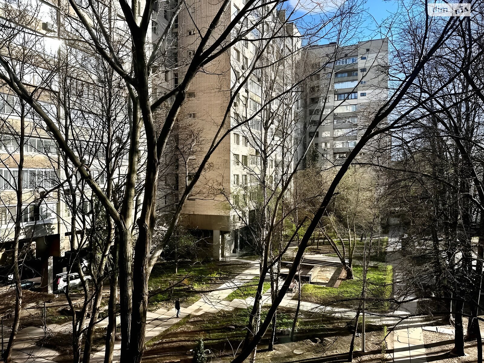 Продажа трехкомнатной квартиры в Киеве, на ул. Михаила Омельяновича-Павленко 11, район Печерск фото 1 Продажа трехкомнатной квартиры в Киеве, на ул. Михаила Омельяновича-Павленко 11, район Печерск фото 1