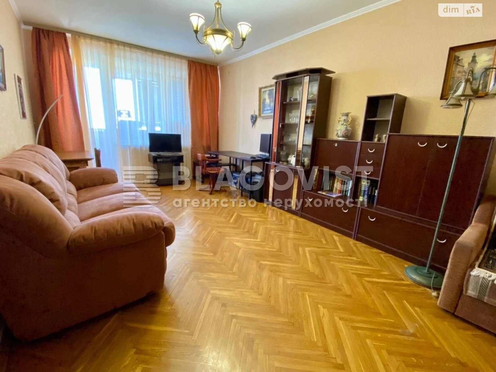 Продаж двокімнатної квартири в Києві, на вул. Михайла Омеляновича-Павленка 11, район Печерськ фото 1 Продаж двокімнатної квартири в Києві, на вул. Михайла Омеляновича-Павленка 11, район Печерськ фото 1