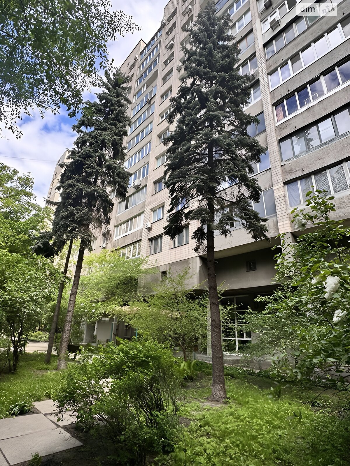 Продаж трикімнатної квартири в Києві, на вул. Михайла Омеляновича-Павленка 13, район Печерськ фото 1 Продаж трикімнатної квартири в Києві, на вул. Михайла Омеляновича-Павленка 13, район Печерськ фото 1