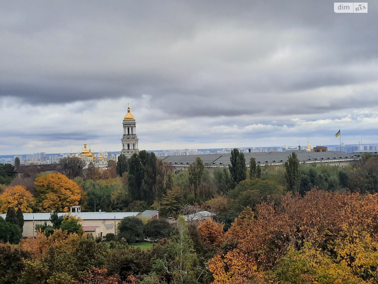 Продажа трехкомнатной квартиры в Киеве, на ул. Михаила Омельяновича-Павленко 11, район Печерск фото 1 Продажа трехкомнатной квартиры в Киеве, на ул. Михаила Омельяновича-Павленко 11, район Печерск фото 1
