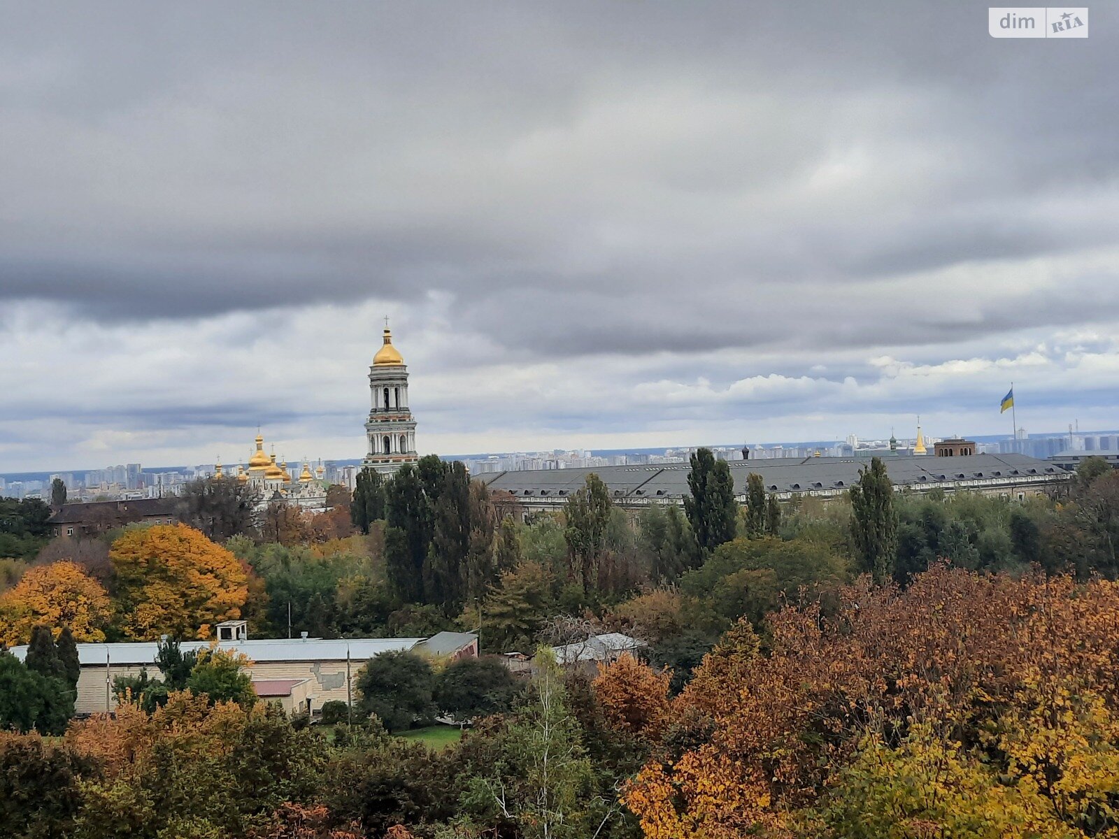 Продажа трехкомнатной квартиры в Киеве, на ул. Михаила Омельяновича-Павленко 11, район Печерск фото 1 Продажа трехкомнатной квартиры в Киеве, на ул. Михаила Омельяновича-Павленко 11, район Печерск фото 1