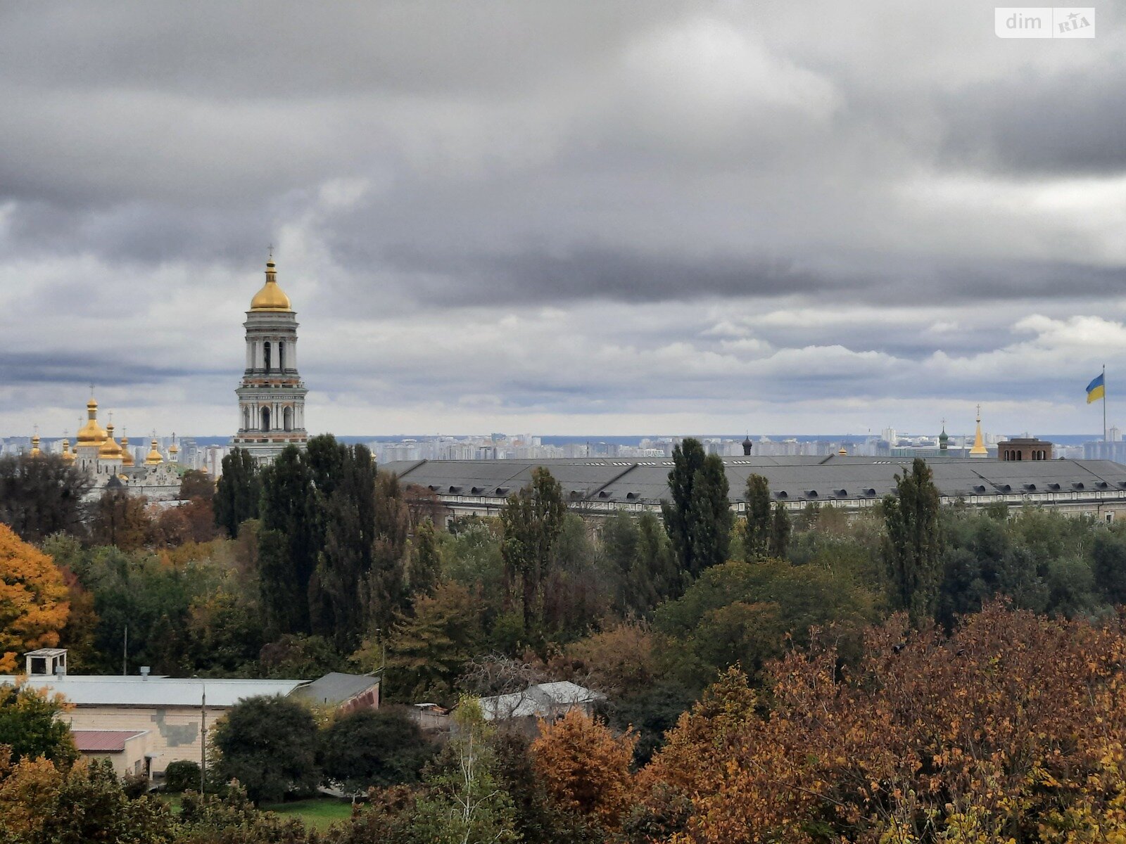 Продажа трехкомнатной квартиры в Киеве, на ул. Михаила Омельяновича-Павленко 11, район Печерск фото 1 Продажа трехкомнатной квартиры в Киеве, на ул. Михаила Омельяновича-Павленко 11, район Печерск фото 1
