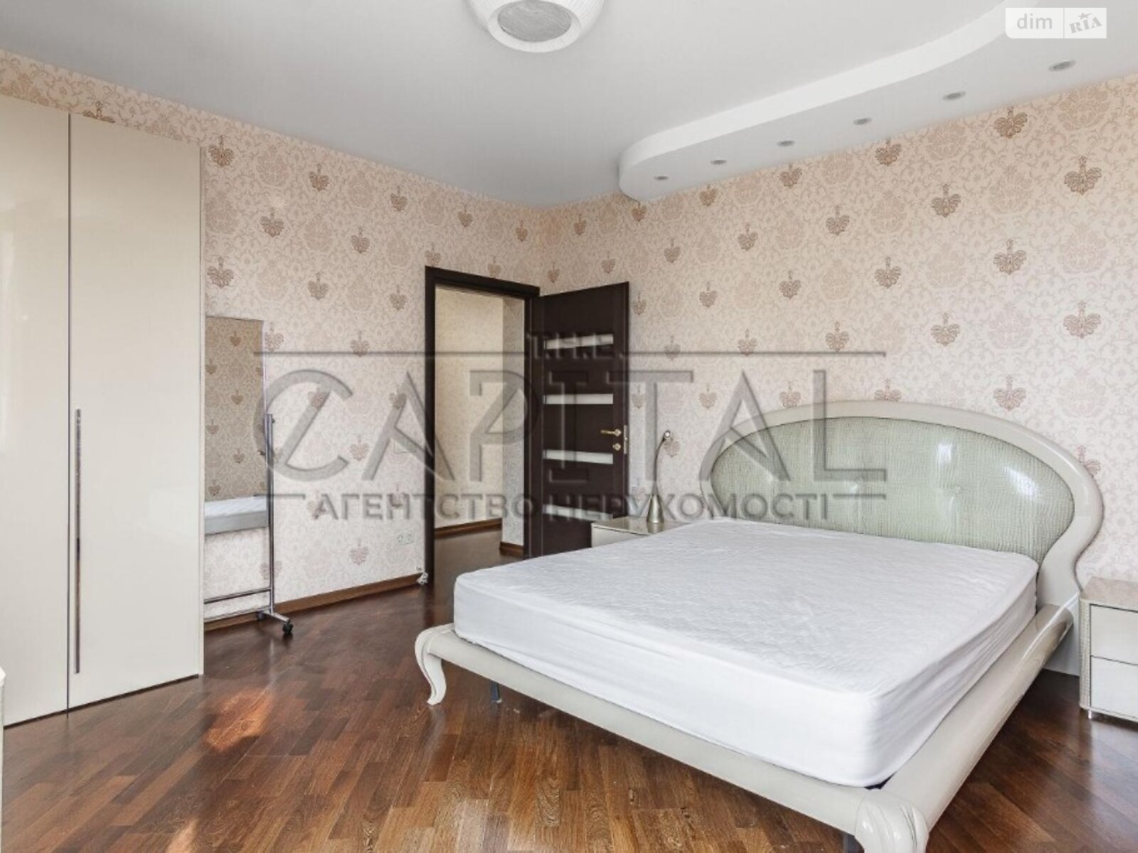 Продажа трехкомнатной квартиры в Киеве, на ул. Панаса Мирного, район Печерск фото 1 Продажа трехкомнатной квартиры в Киеве, на ул. Панаса Мирного, район Печерск фото 1