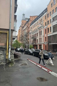 Продажа двухкомнатной квартиры в Киеве, на ул. Панаса Мирного 3, район Печерск фото 2