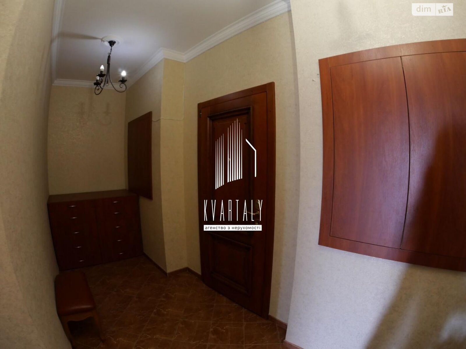 Продажа семикомнатной квартиры в Киеве, на ул. Панаса Мирного 12, район Печерск фото 1 Продажа семикомнатной квартиры в Киеве, на ул. Панаса Мирного 12, район Печерск фото 1