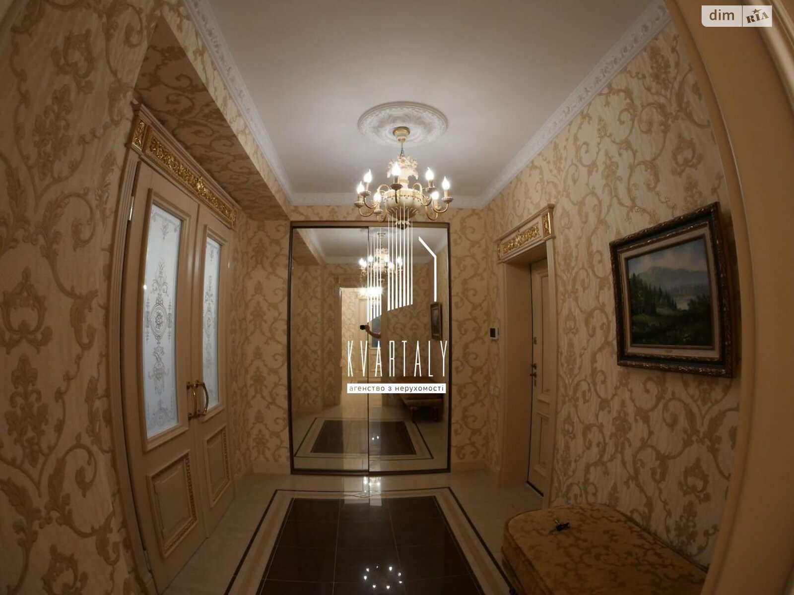 Продажа семикомнатной квартиры в Киеве, на ул. Панаса Мирного 12, район Печерск фото 1 Продажа семикомнатной квартиры в Киеве, на ул. Панаса Мирного 12, район Печерск фото 1