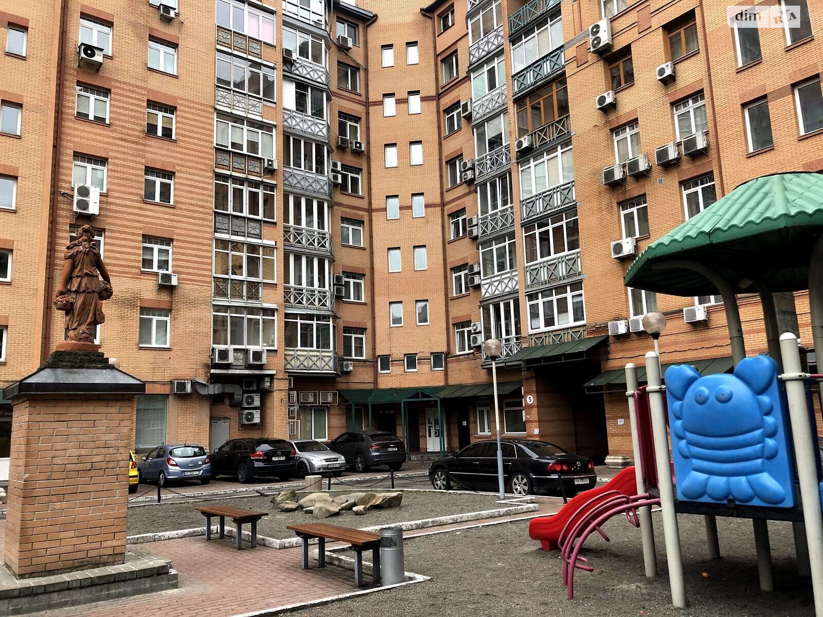 Продаж трикімнатної квартири в Києві, на вул. Панаса Мирного 10, район Печерськ фото 1 Продаж трикімнатної квартири в Києві, на вул. Панаса Мирного 10, район Печерськ фото 1