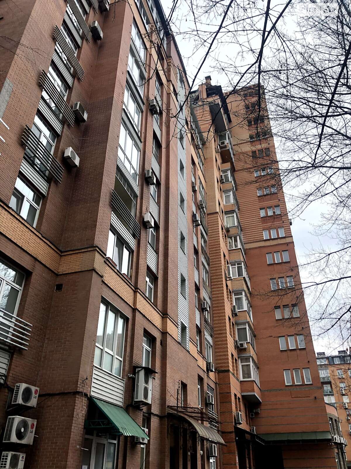 Продаж трикімнатної квартири в Києві, на вул. Панаса Мирного 10, район Печерськ фото 1 Продаж трикімнатної квартири в Києві, на вул. Панаса Мирного 10, район Печерськ фото 1