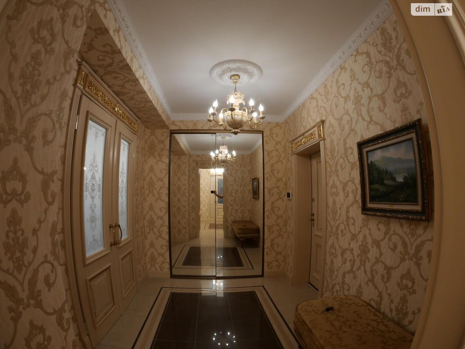 Продажа семикомнатной квартиры в Киеве, на ул. Панаса Мирного 12, район Печерск фото 1 Продажа семикомнатной квартиры в Киеве, на ул. Панаса Мирного 12, район Печерск фото 1
