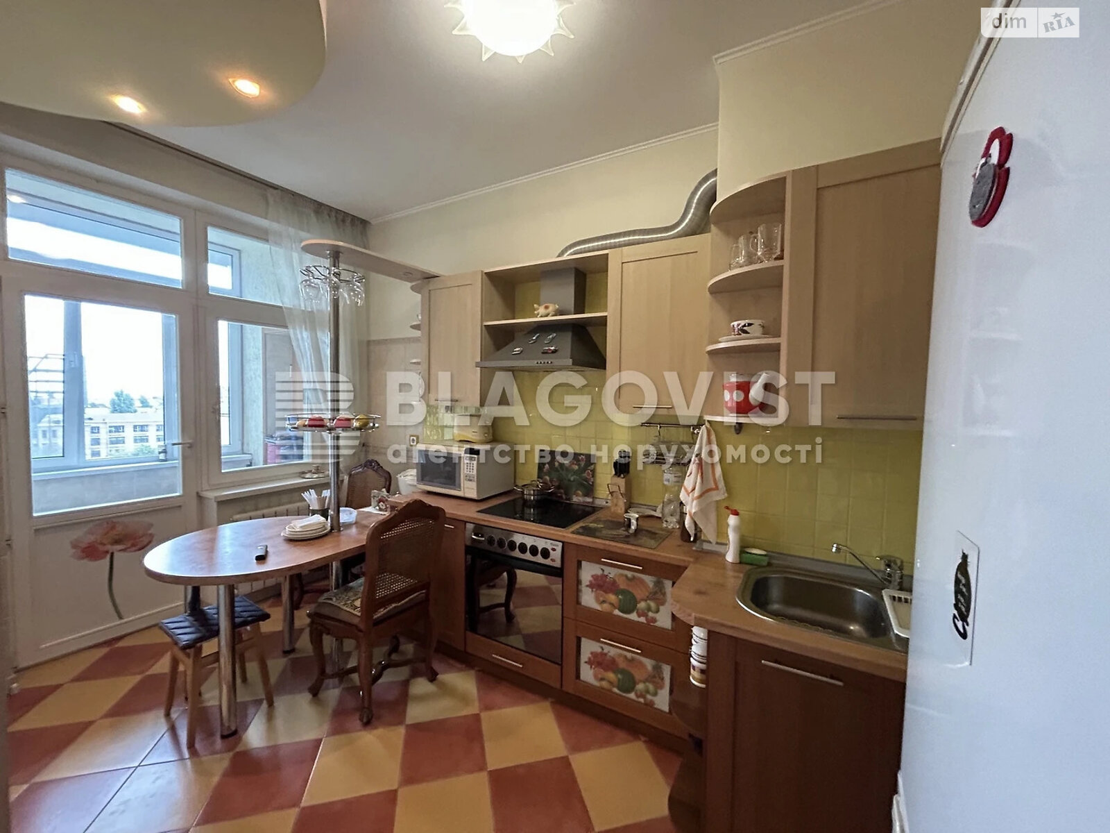 Продажа двухкомнатной квартиры в Киеве, на ул. Панаса Мирного 17, район Печерск фото 1 Продажа двухкомнатной квартиры в Киеве, на ул. Панаса Мирного 17, район Печерск фото 1