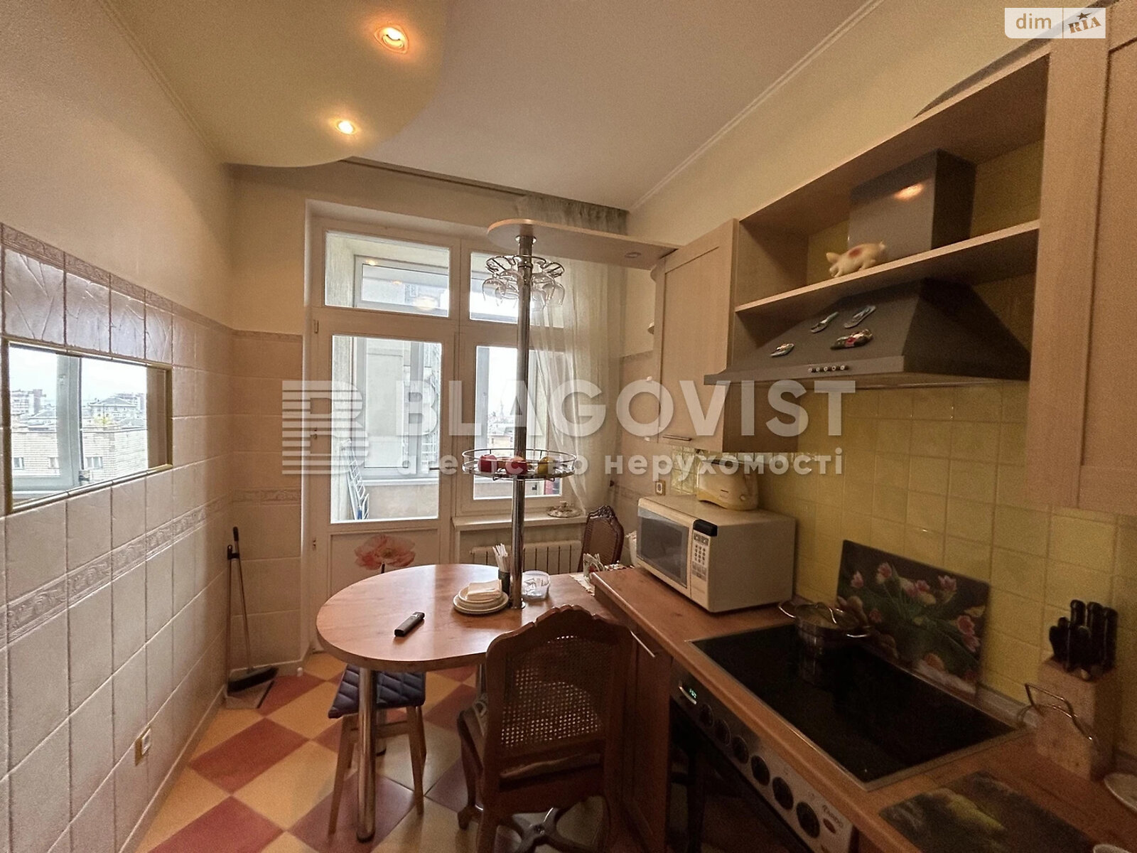 Продажа двухкомнатной квартиры в Киеве, на ул. Панаса Мирного 17, район Печерск фото 1 Продажа двухкомнатной квартиры в Киеве, на ул. Панаса Мирного 17, район Печерск фото 1