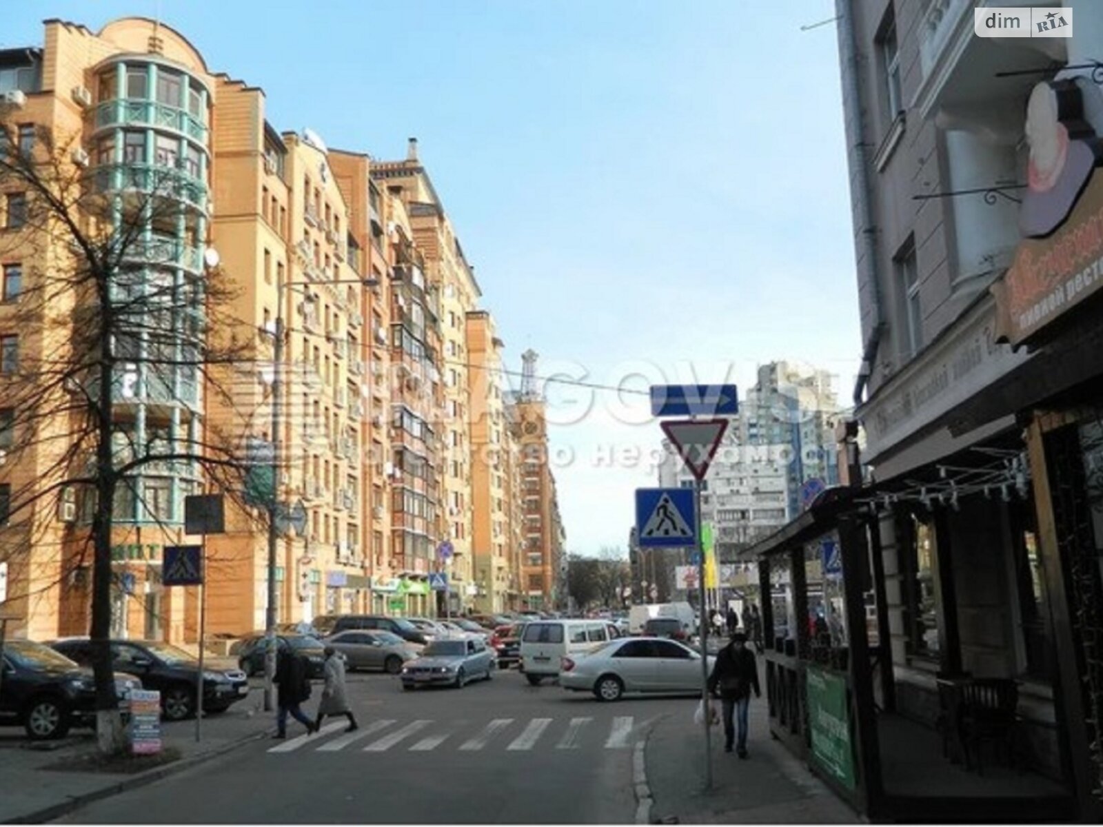 Продажа трехкомнатной квартиры в Киеве, на ул. Панаса Мирного 12, район Печерск фото 1 Продажа трехкомнатной квартиры в Киеве, на ул. Панаса Мирного 12, район Печерск фото 1