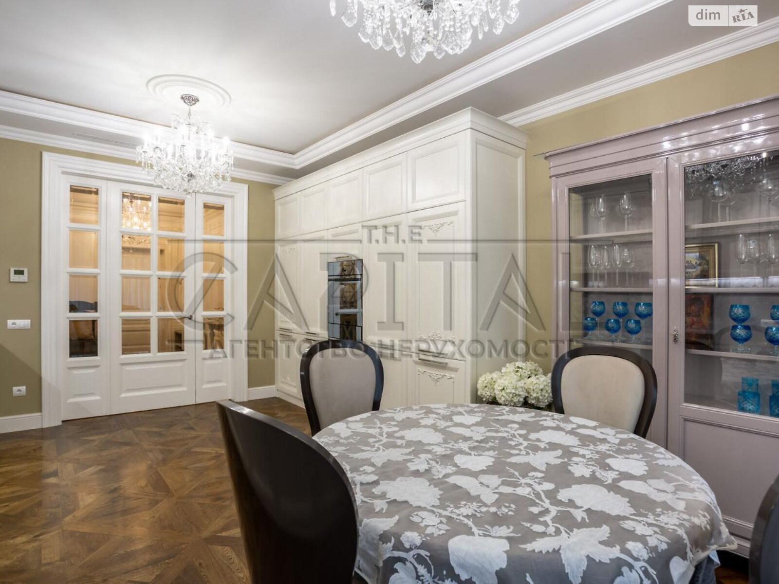 Продажа четырехкомнатной квартиры в Киеве, на ул. Панаса Мирного 12, район Печерск фото 1 Продажа четырехкомнатной квартиры в Киеве, на ул. Панаса Мирного 12, район Печерск фото 1