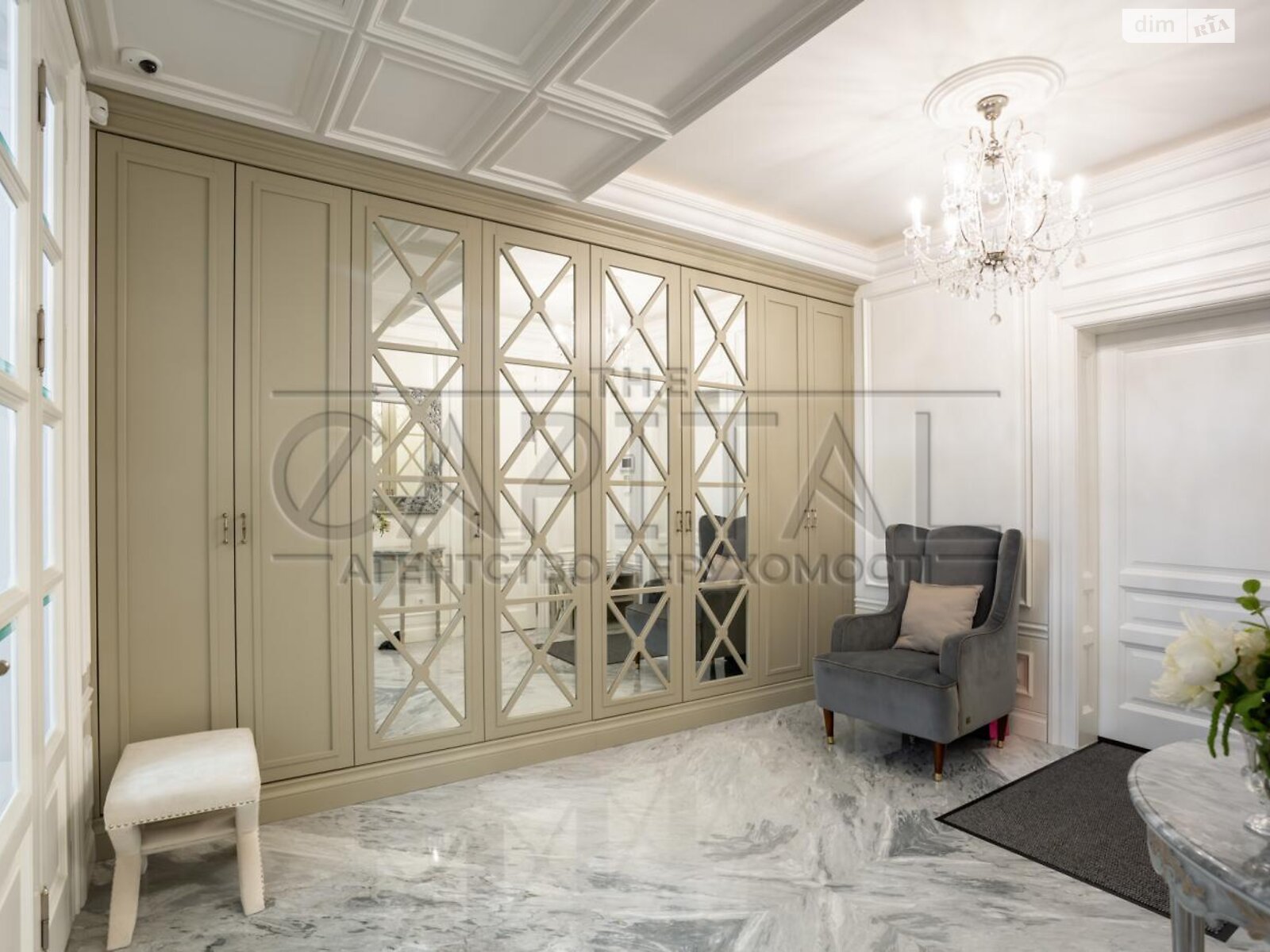 Продажа четырехкомнатной квартиры в Киеве, на ул. Панаса Мирного 12, район Печерск фото 1 Продажа четырехкомнатной квартиры в Киеве, на ул. Панаса Мирного 12, район Печерск фото 1