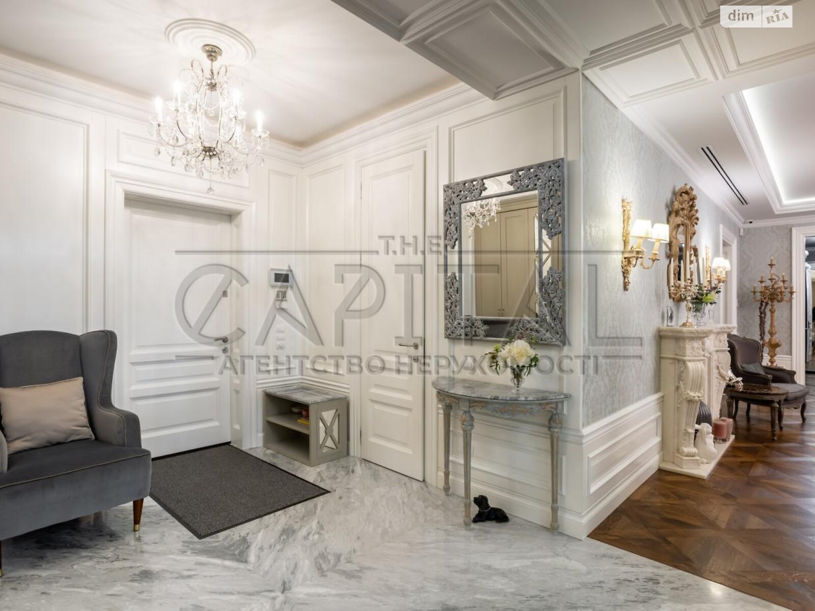 Продажа четырехкомнатной квартиры в Киеве, на ул. Панаса Мирного 12, район Печерск фото 1 Продажа четырехкомнатной квартиры в Киеве, на ул. Панаса Мирного 12, район Печерск фото 1