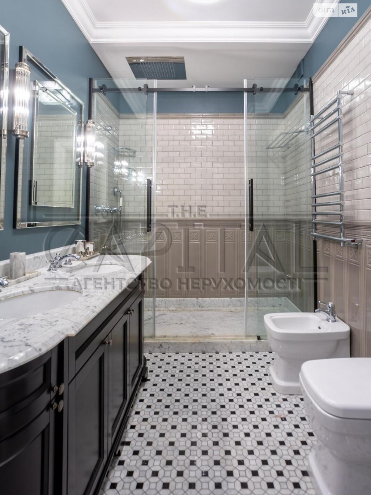 Продажа четырехкомнатной квартиры в Киеве, на ул. Панаса Мирного 12, район Печерск фото 1 Продажа четырехкомнатной квартиры в Киеве, на ул. Панаса Мирного 12, район Печерск фото 1