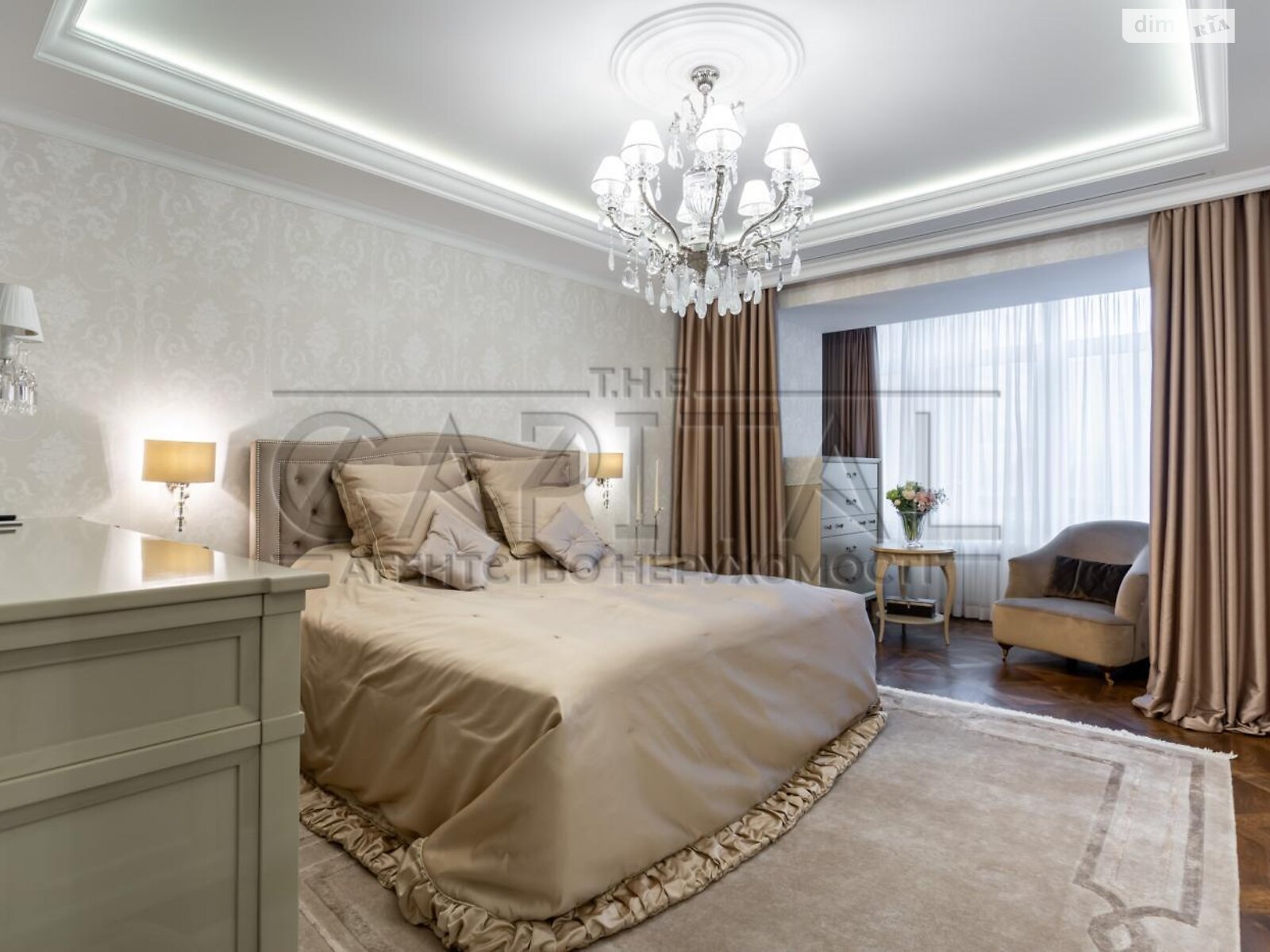 Продажа четырехкомнатной квартиры в Киеве, на ул. Панаса Мирного 12, район Печерск фото 1 Продажа четырехкомнатной квартиры в Киеве, на ул. Панаса Мирного 12, район Печерск фото 1