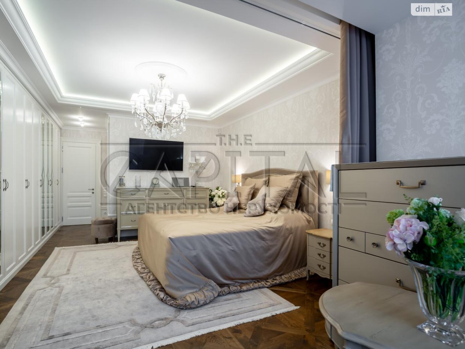 Продажа четырехкомнатной квартиры в Киеве, на ул. Панаса Мирного 12, район Печерск фото 1 Продажа четырехкомнатной квартиры в Киеве, на ул. Панаса Мирного 12, район Печерск фото 1