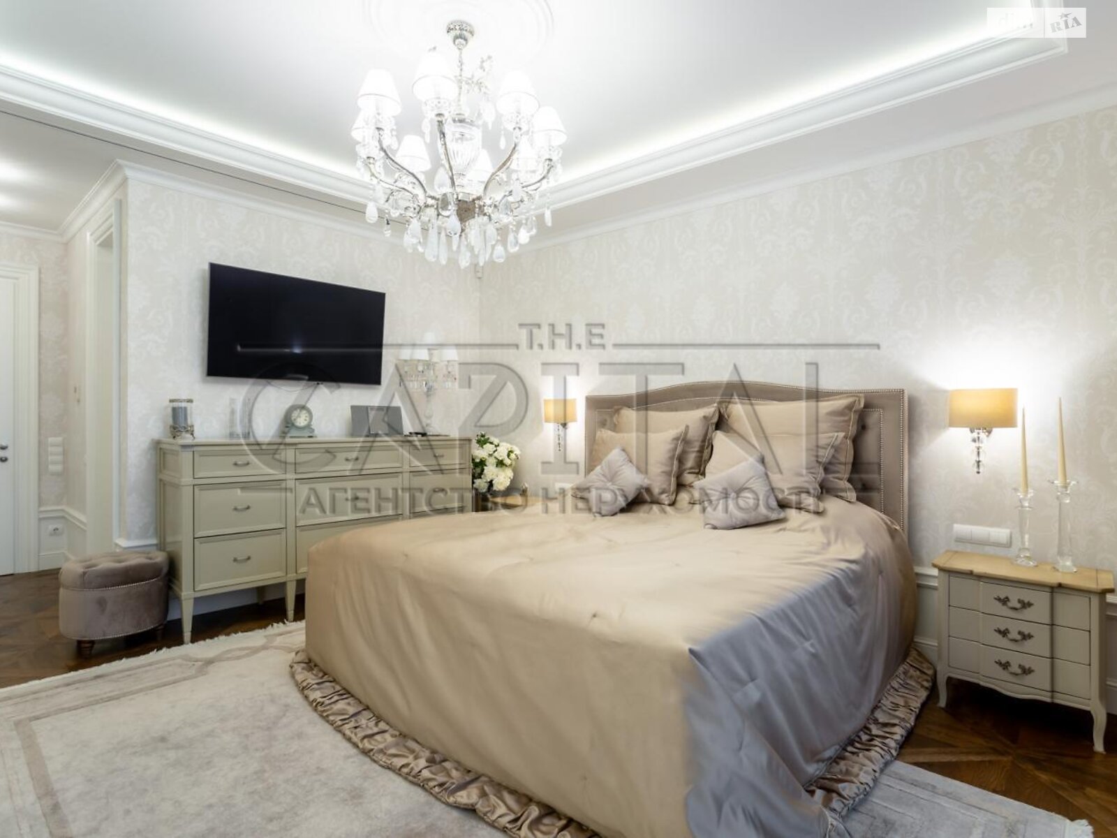 Продажа четырехкомнатной квартиры в Киеве, на ул. Панаса Мирного 12, район Печерск фото 1 Продажа четырехкомнатной квартиры в Киеве, на ул. Панаса Мирного 12, район Печерск фото 1