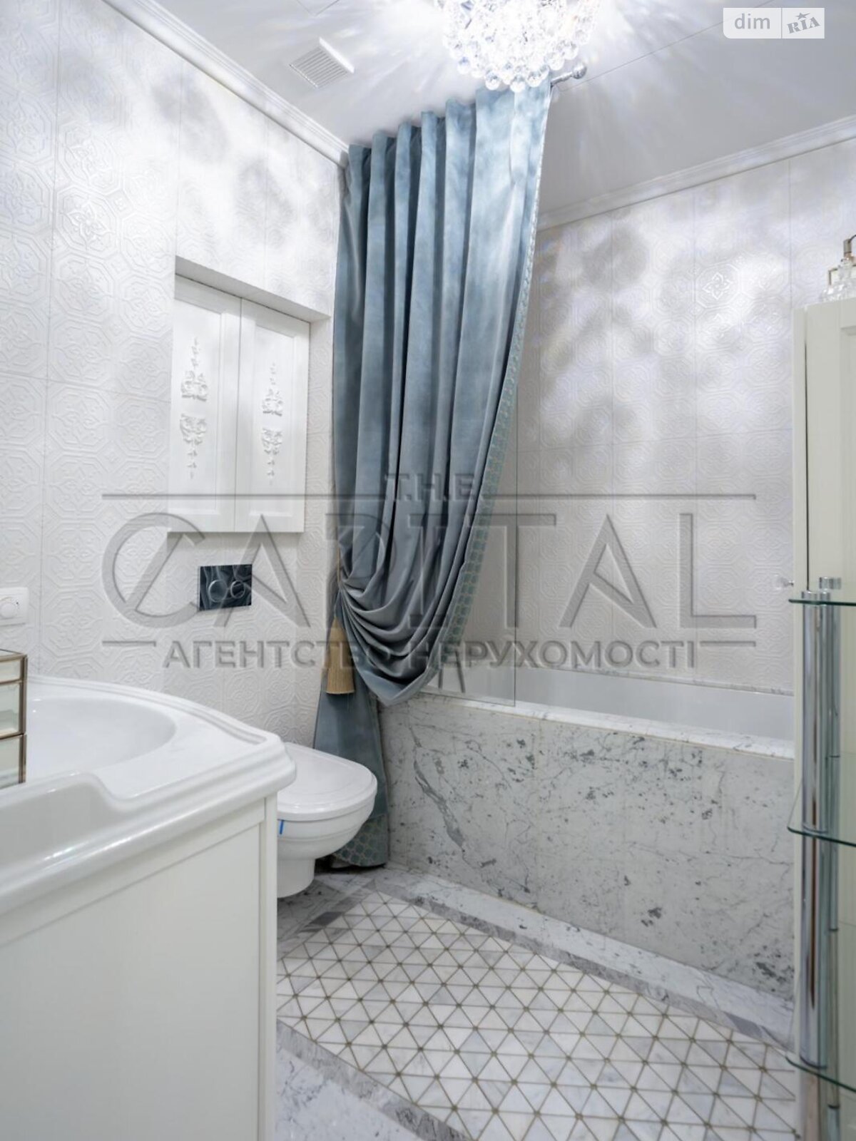 Продажа четырехкомнатной квартиры в Киеве, на ул. Панаса Мирного 12, район Печерск фото 1 Продажа четырехкомнатной квартиры в Киеве, на ул. Панаса Мирного 12, район Печерск фото 1