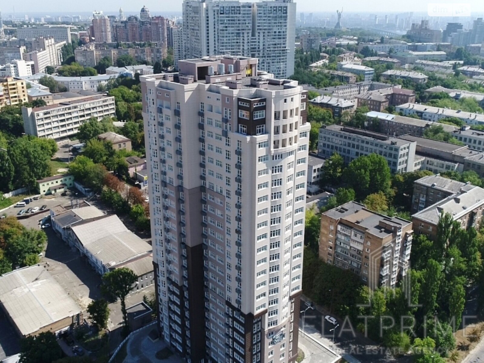 Продажа трехкомнатной квартиры в Киеве, на ул. Иоанна Павла II 11, район Печерск фото 1