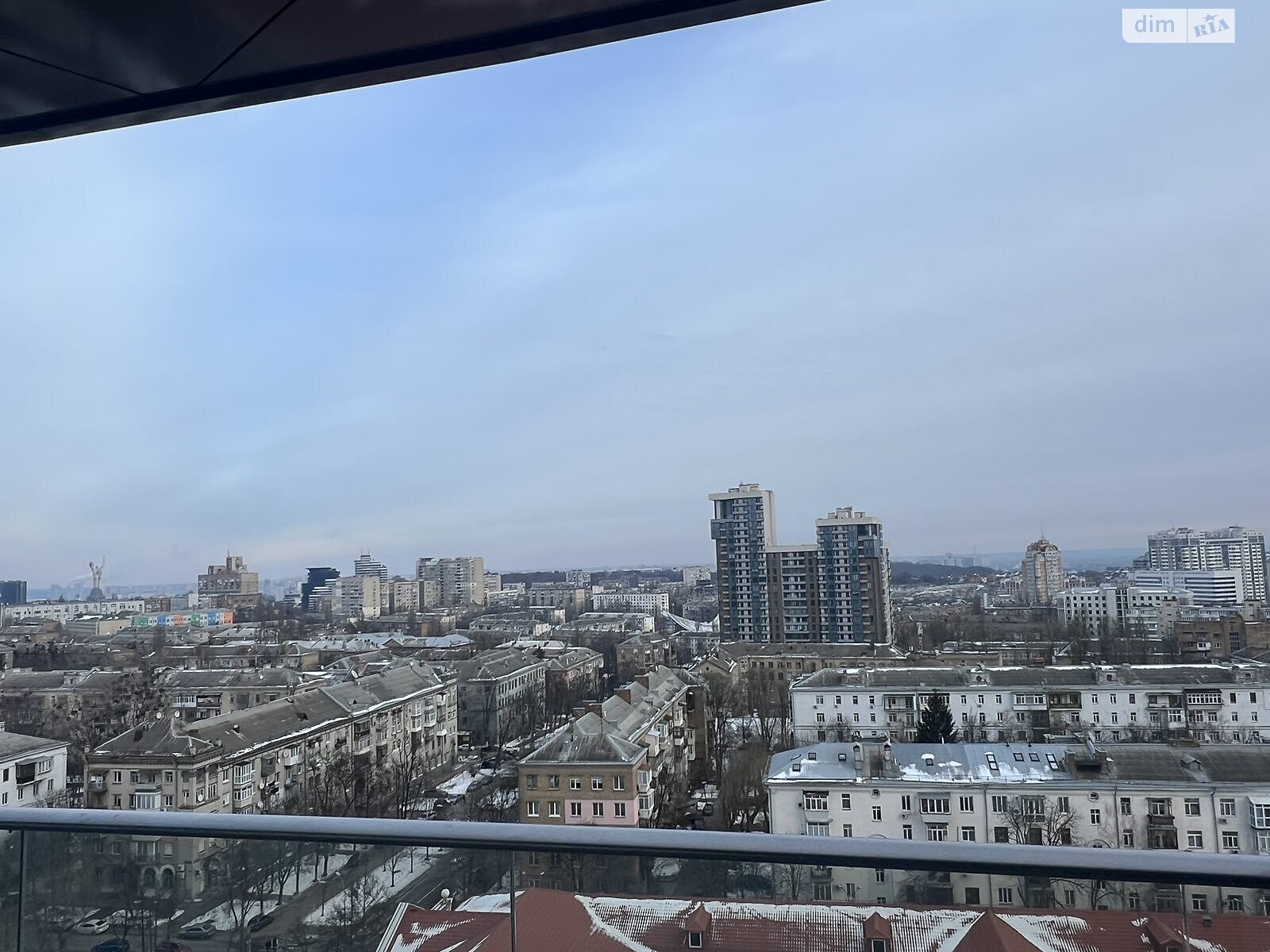 Продаж трикімнатної квартири в Києві, на вул. Іоанна Павла II 12, район Печерськ фото 1